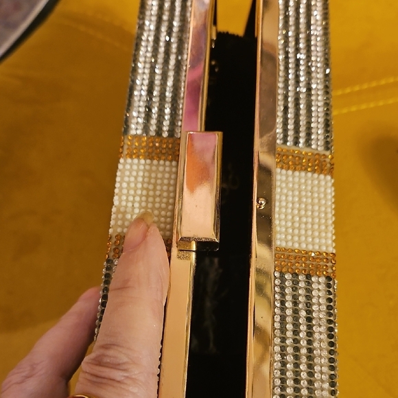 Crystal Money Clutch - Picture 5 of 5